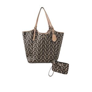 Coach Brown Peyton Dream Brown Signature Tote Bag and Wristlet Set